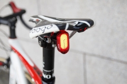 infini-lampa-tylna-olley-r-usb-new-20196.jpg
