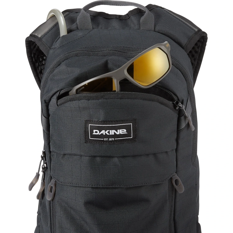 db99beed-plecak-dakine-syncline-12l.webp