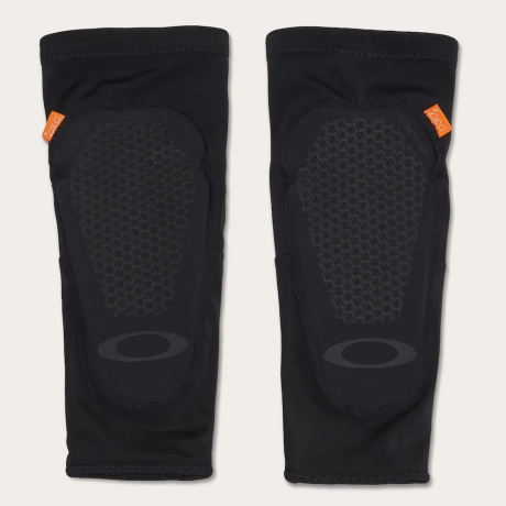 Przejdź do produktu Ochraniacz Oakley All Mntn D3O Elbow Black /2025