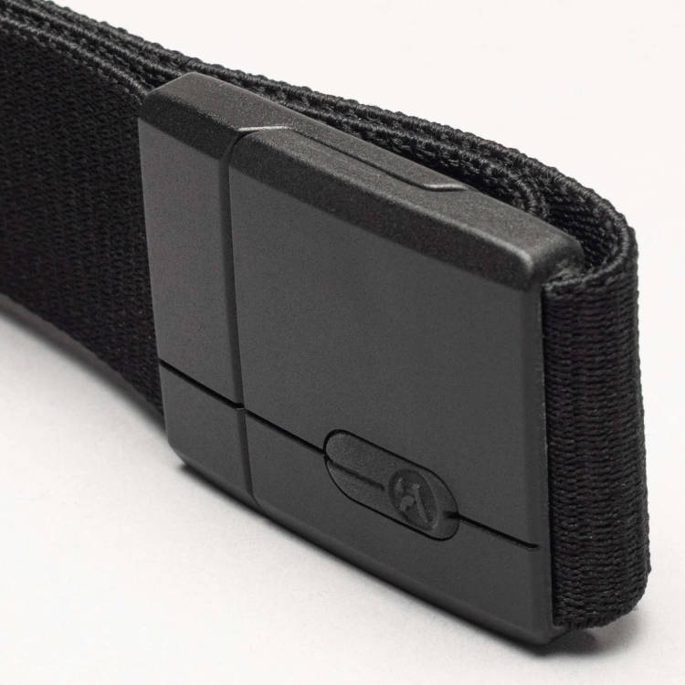 Aero-Black-UA-NMCRAE6-001-Buckle.png