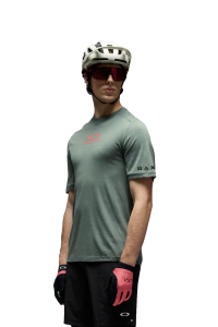 FOA405471__74O_omfr1.png
