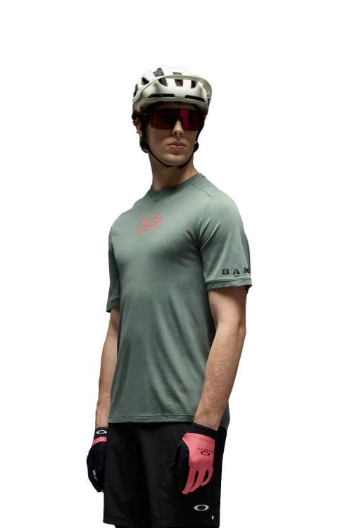 FOA405471__74O_omfr1.png