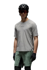 FOA407940__314_omfr1.png