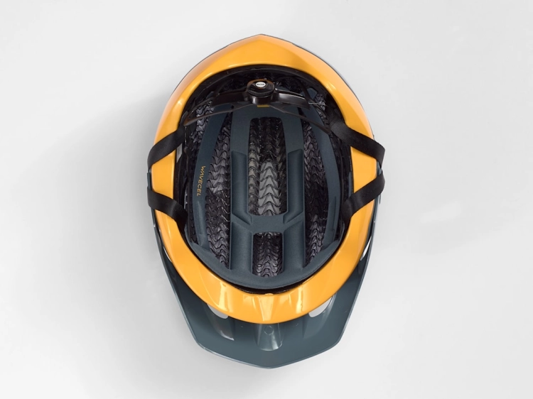 BontragerBlazeWaveCelHelmetCE_25(3).png